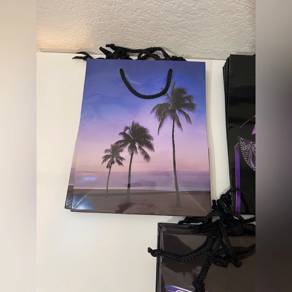 💫Gift Tote Bags (20) Assorted Palm Mask Casino